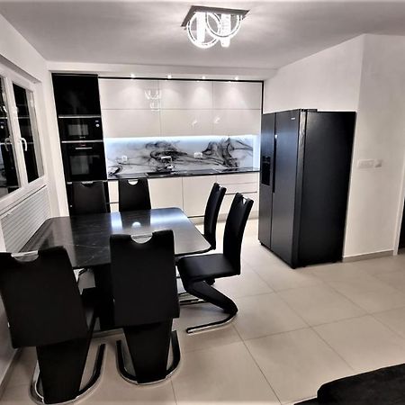 Bartol Luxury Apartments Krk Croatia, With Own Hot Tub - Whirlpool Krk Town Zewnętrze zdjęcie