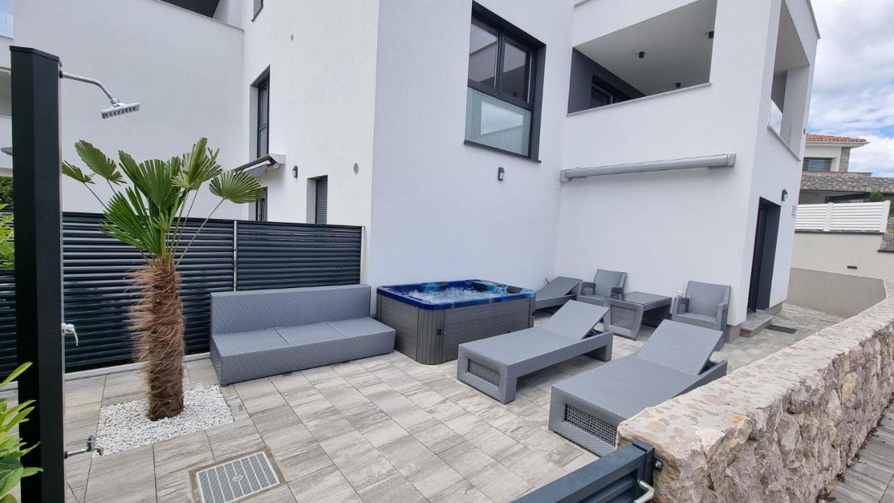 Bartol Luxury Apartments Krk Croatia, With Own Hot Tub - Whirlpool Krk Town Zewnętrze zdjęcie