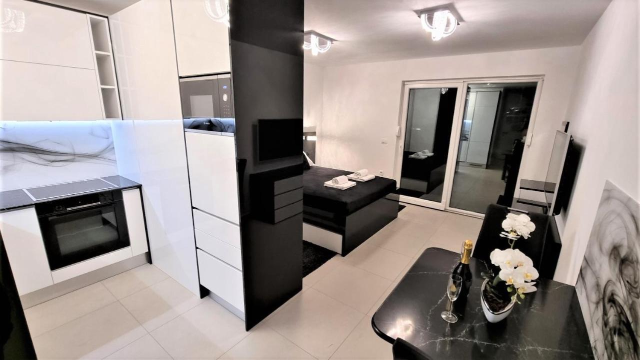 Bartol Luxury Apartments Krk Croatia, With Own Hot Tub - Whirlpool Krk Town Zewnętrze zdjęcie