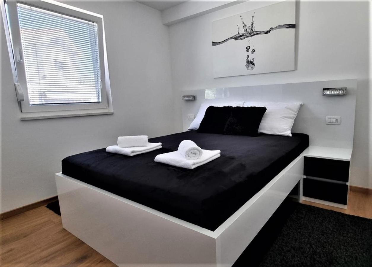 Bartol Luxury Apartments Krk Croatia, With Own Hot Tub - Whirlpool Krk Town Zewnętrze zdjęcie