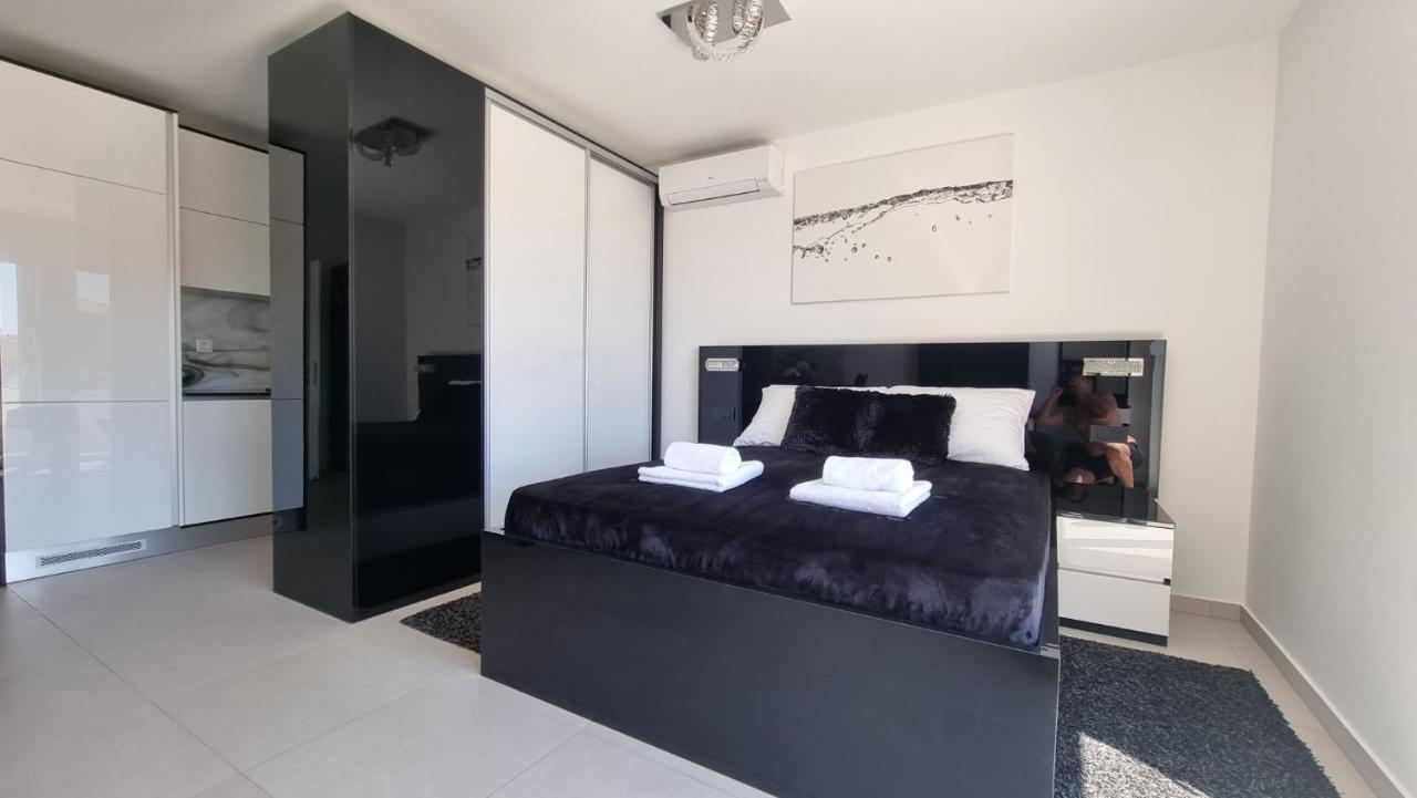 Bartol Luxury Apartments Krk Croatia, With Own Hot Tub - Whirlpool Krk Town Zewnętrze zdjęcie