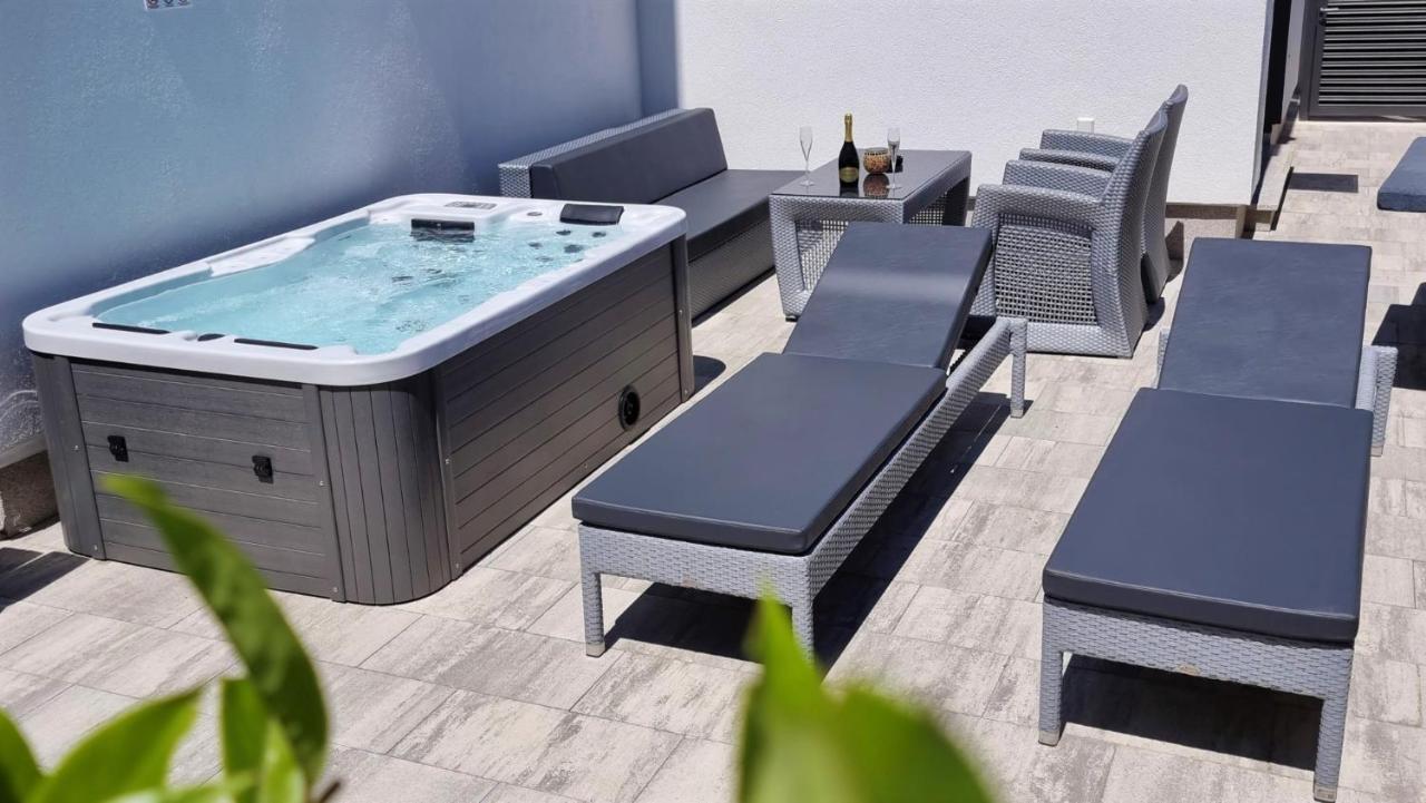 Bartol Luxury Apartments Krk Croatia, With Own Hot Tub - Whirlpool Krk Town Zewnętrze zdjęcie