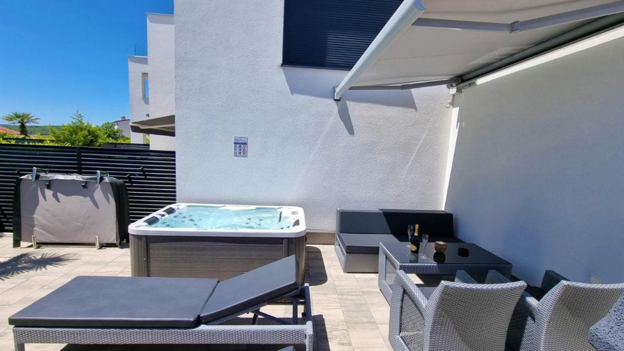 Bartol Luxury Apartments Krk Croatia, With Own Hot Tub - Whirlpool Krk Town Zewnętrze zdjęcie