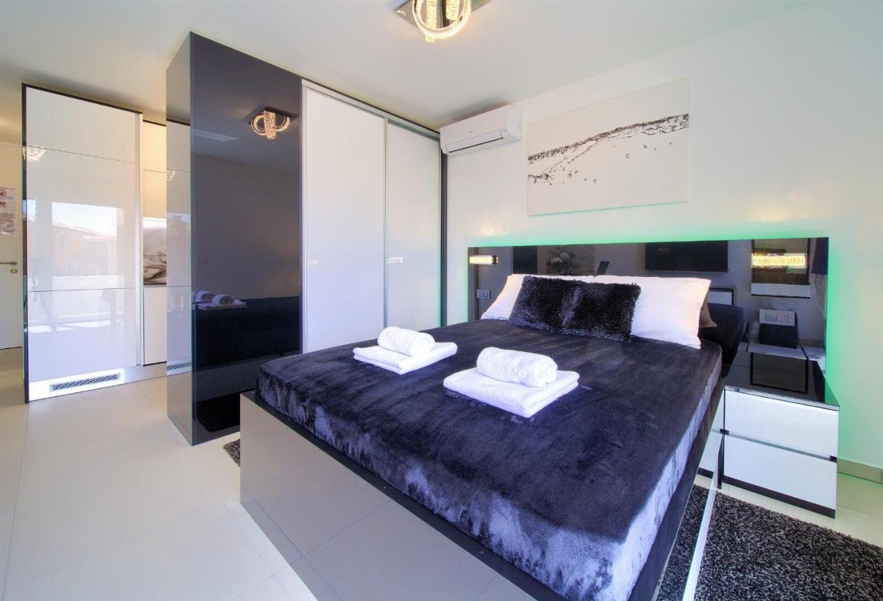 Bartol Luxury Apartments Krk Croatia, With Own Hot Tub - Whirlpool Krk Town Zewnętrze zdjęcie
