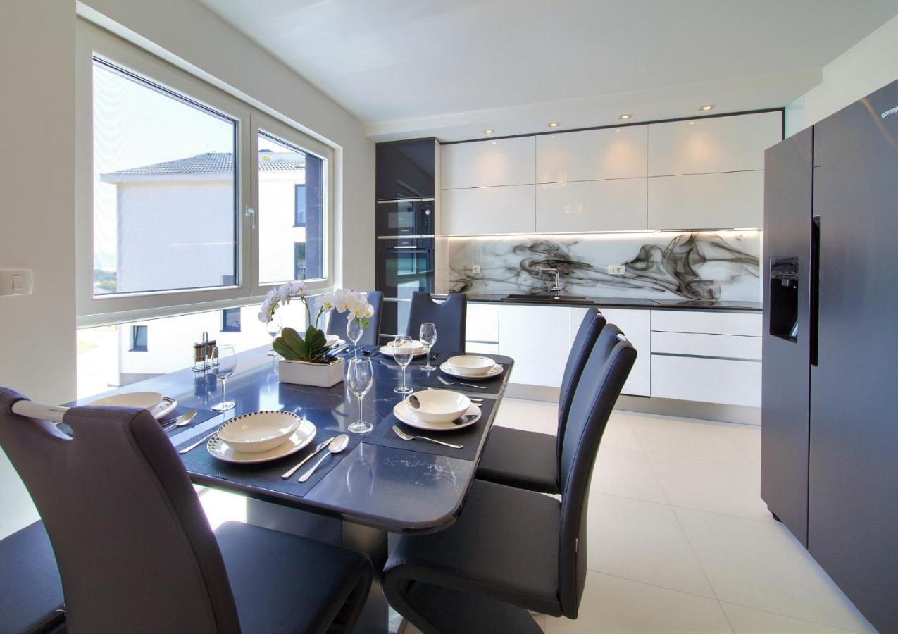 Bartol Luxury Apartments Krk Croatia, With Own Hot Tub - Whirlpool Krk Town Zewnętrze zdjęcie